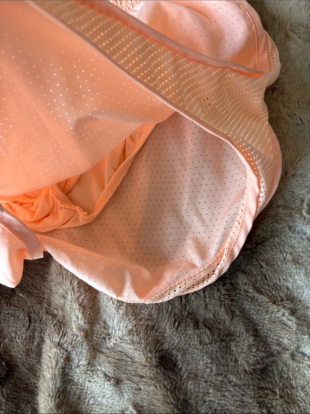Nike athletic shorts with built in - Picture 3 of 5